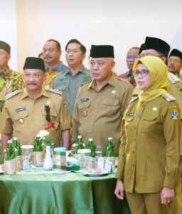 BUPATI SITUBONDO KARNA SUSWANDI HADIR DI ACARA SERTIJAB GUBERNUR DAN WAKIL GUBERNUR JAWA TIMUR