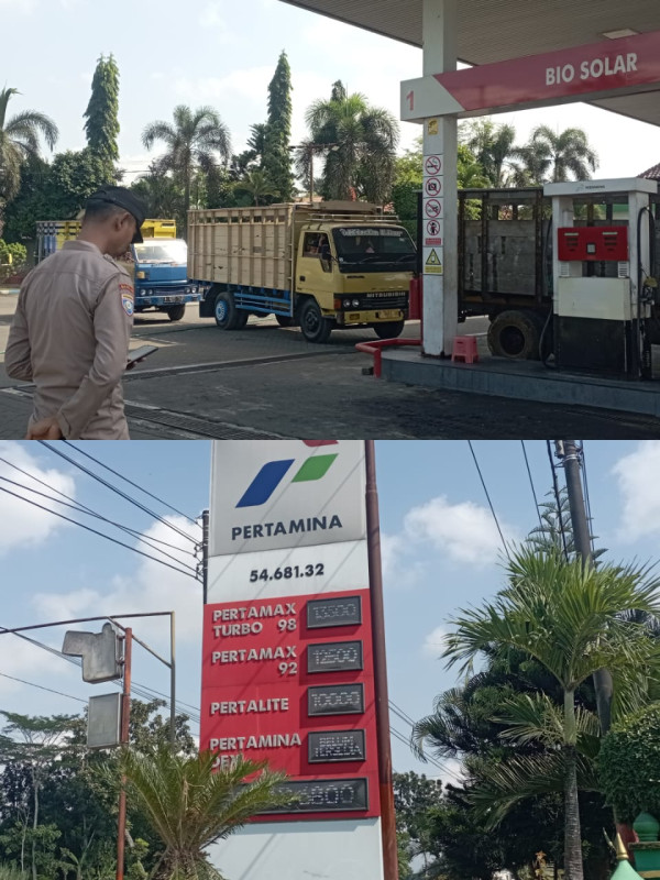 Bhabinsa dan Bhabinkamtibmas Monitoring SPBU Jember Antisipasi Antrian BBM