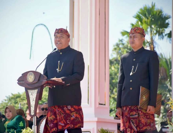 Harjakasi ke-207, Bupati Rio Pilih Konsep “Miniatur Indonesia” dengan Baju Adat Nusantara
