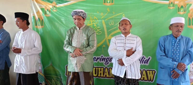 Musholla Nurul Iman Tribungan RT 04 RW 01 Desa Sumberkolak Peringati Maulid Nabi Muhammad SAW