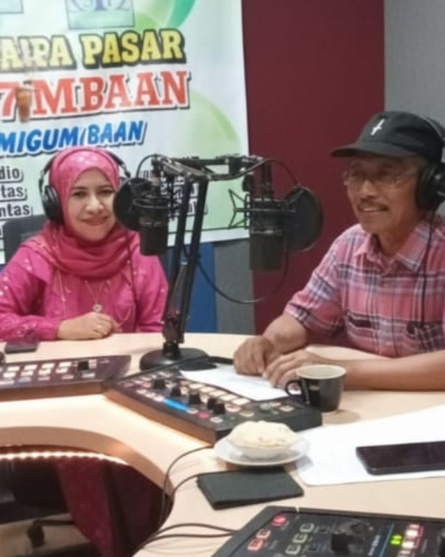*Radio SPM Suara Pasar Mimbaan Situbondo, Frekuensi 107,9 FM, Menjadi Pilihan Utama Pendengar Setia*