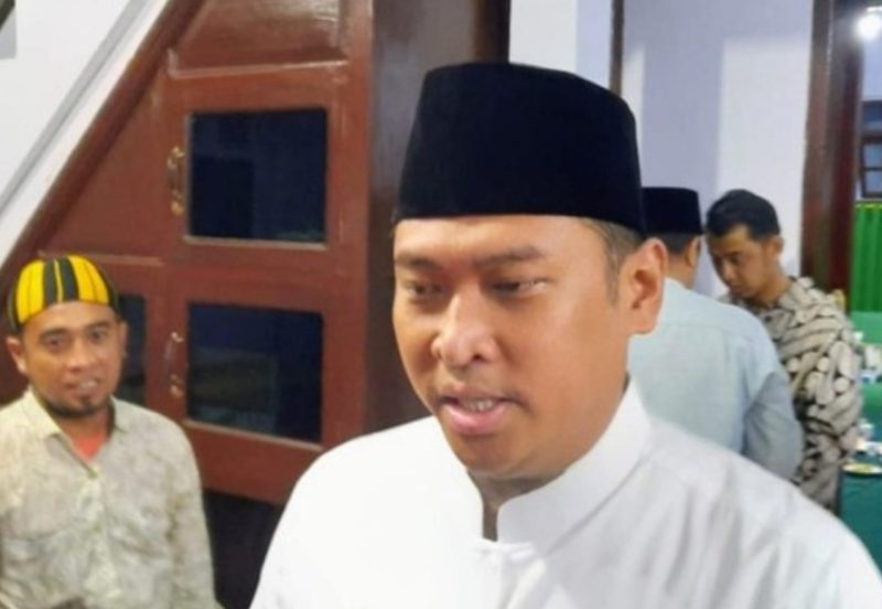 Wamentan Sudaryono Kunjungi PP Walisongo Mimbaan Panji Situbondo